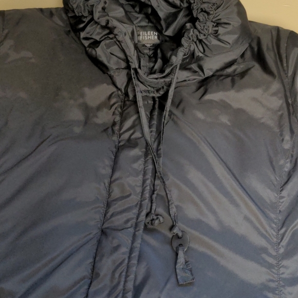 Eileen Fisher down coat size XS - Picture 6 of 9